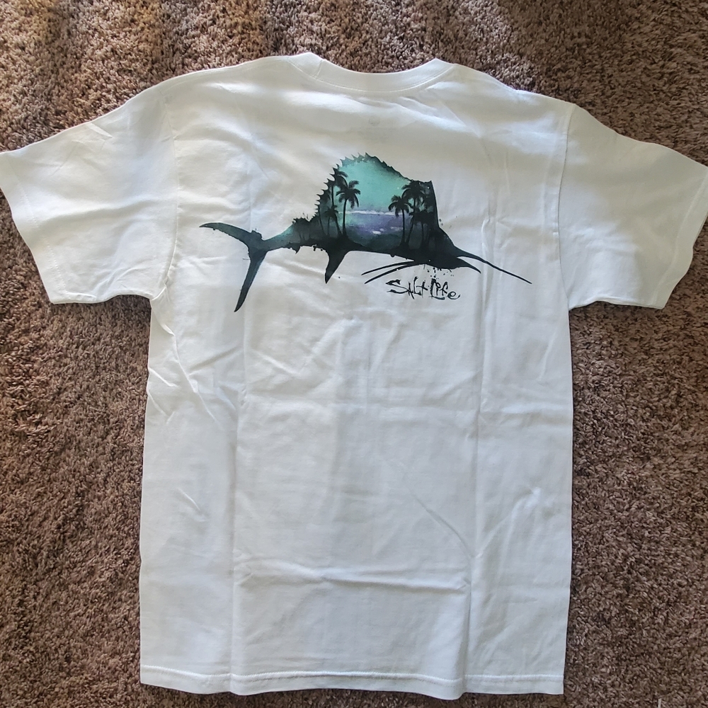 Men's small Salt Life tshirt